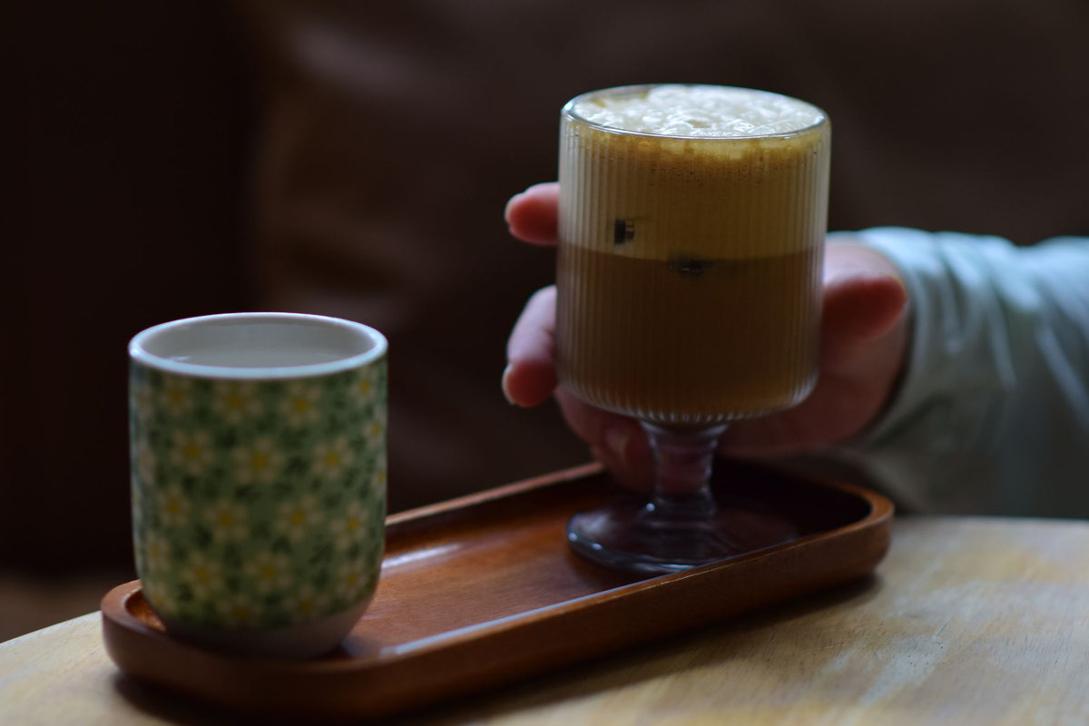 Coffee and tea on a wooden tray, the caffeine and L theanine stack